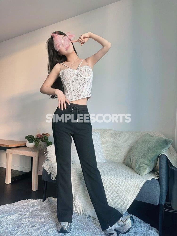 🇨🇳 Chinese Escorts in Chadstone: 406885580 - Are you seeking a person who can be laid-back with you? -get in touch with me.