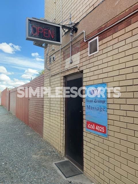 Escorts in Port Hedland: 414387845 - Swan lounge massage shop 100 Satisfaction massage
