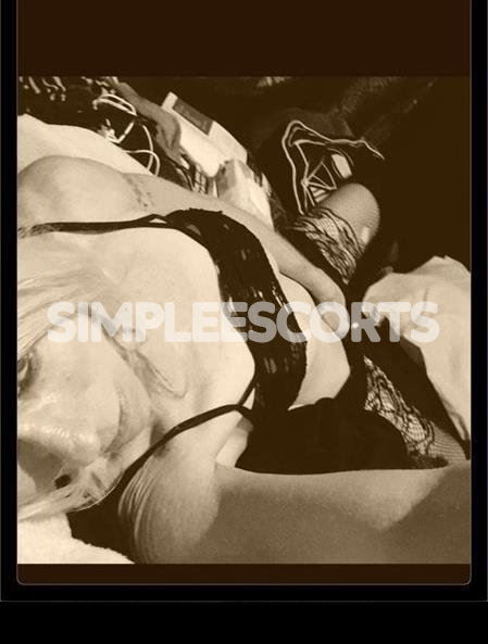 Escorts in Bundaberg: 434076664 - SIZZLING YOUNG TEMPTRESS
