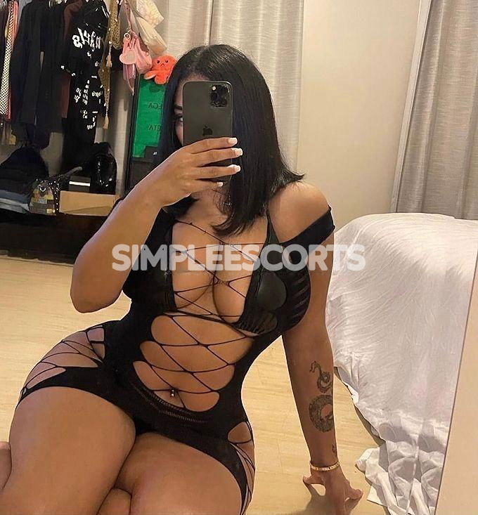 Escort a Bari: 3509806969 - 24su24🔥💝BELLA RAGAZZA 💝 🌷 ELISABETH 🔥🌷 COMPLETISSIMA💘🍑MOLTO CALDA🔥🔥...FOCOSA..😋.❗CON UN CULETTO FANTASTIC😋