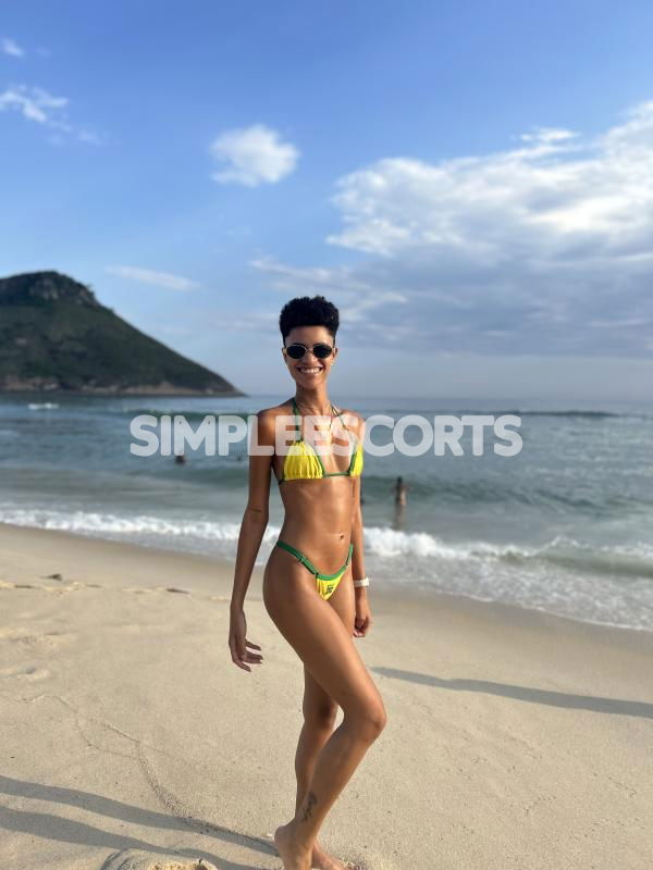 Escort 🇧🇷 Brasiliana a Napoli: 3925667083 - Catarina