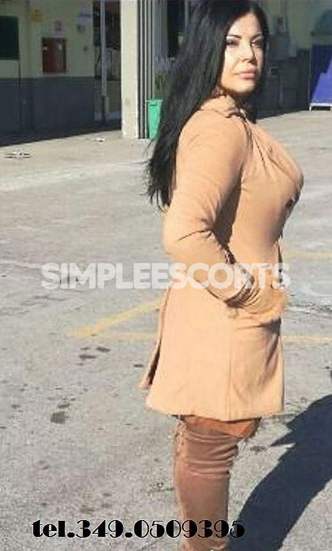 Escort 🇮🇹 Italiana a Pescara: 3490509395 - AMO LA COMPLICITÀ' CHE SI CREA, I CORPI CHE SI SFIORANO, L'EMOZIONE DEL CONTATTO...SERENA MASSAGGI T.A.N.T.R.A PESCARA, NUOVO CENTRO