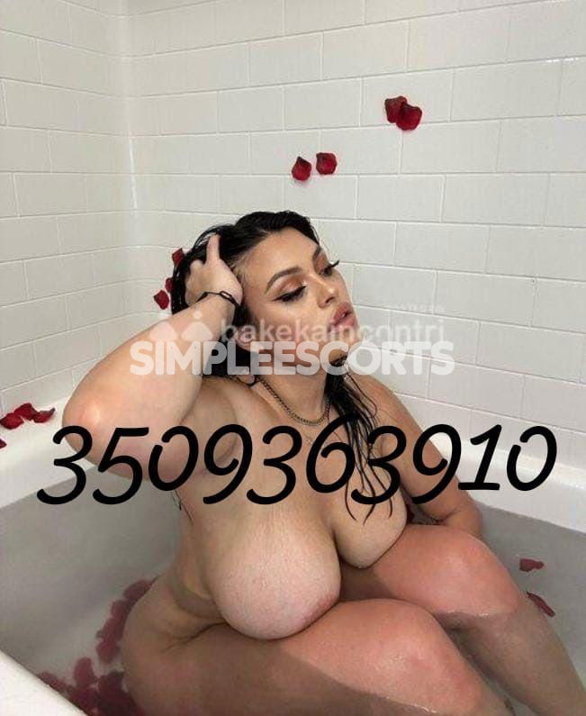 Escort a Arenella: 3509363910 - Arenella APP ARRIVATA CON 9 DI SENO💄💋❤VERA TROIA..☆..CURVY GOLA PROFONDA ☆ CON UN CULETTO FANTASTICO!! = MI PIACE 69 !! TUTTE LE POSIZIONI HOT💜💋
