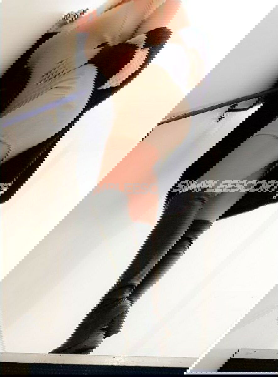 Escorts in Birmingham: 7404304567 - Julia