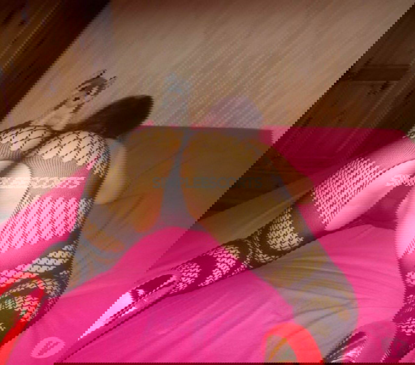 Escorts in Birmingham: 7935523230 - Connect with Dora Today!