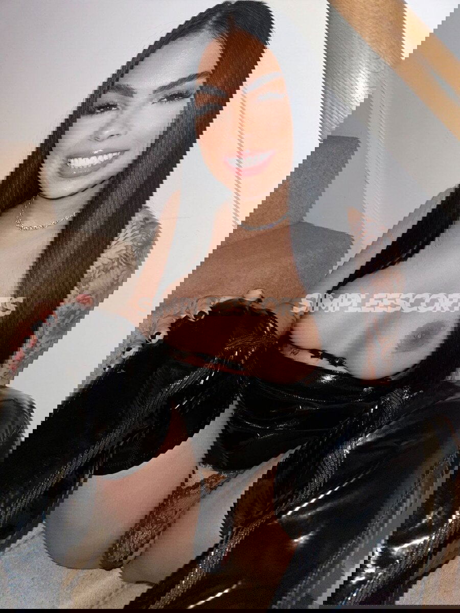 Escorts in Preston: 7707981335 - Heloise Xxl